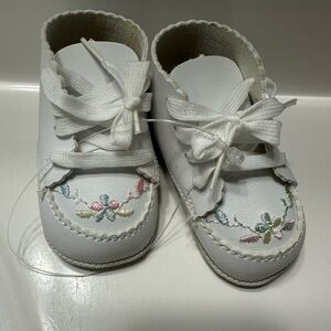 Vintage baby girls shoes